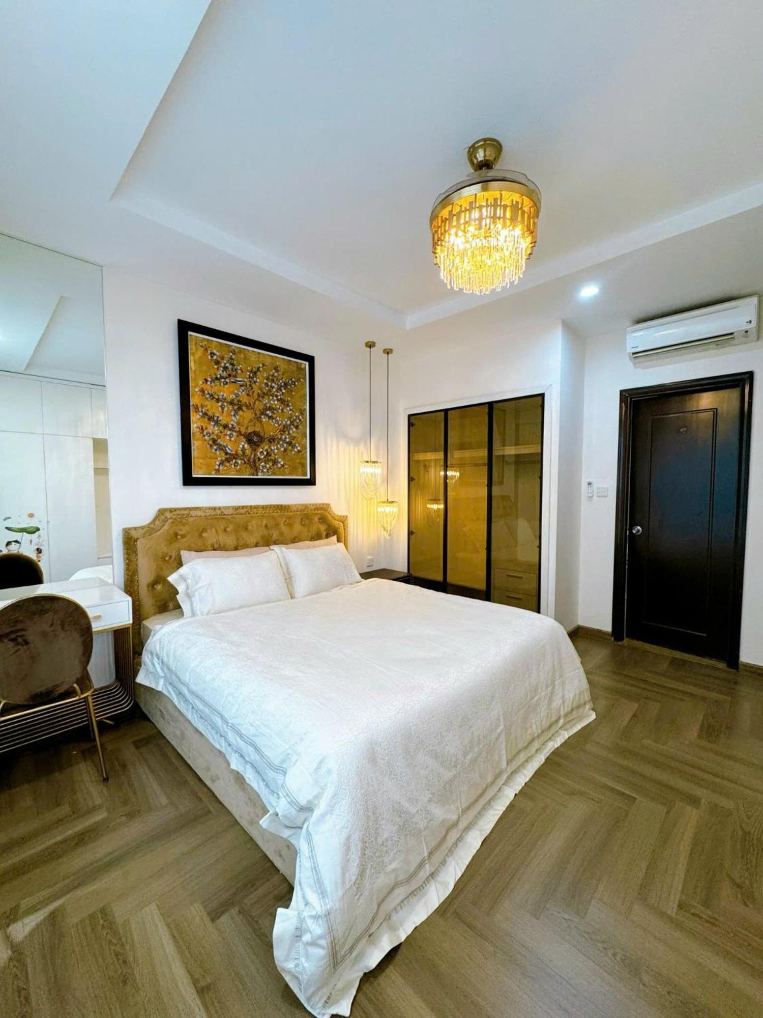 Merci House - In Vinhomes Times